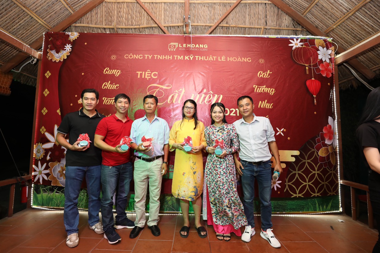 Tiec-tat-nien-boc-tham-trung-thuong